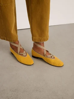 Juliet Italian Flat In Washed Canvas