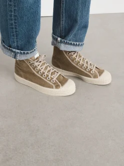 Novesta Star Dribble In Corduroy