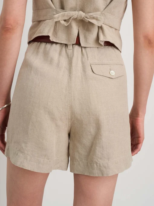 Pleated Pull On Shorts In Flax