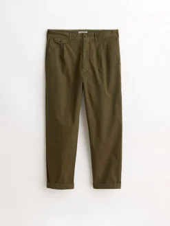 Standard Pleated Pant In Chino