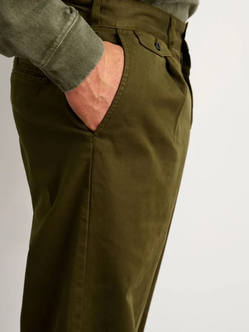 Standard Pleated Pant In Chino