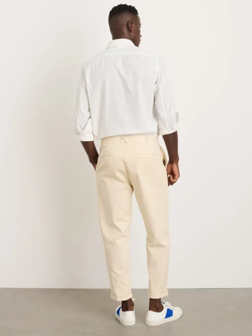 Standard Pleated Pant In Chino
