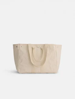 The Perfect Weekend Tote