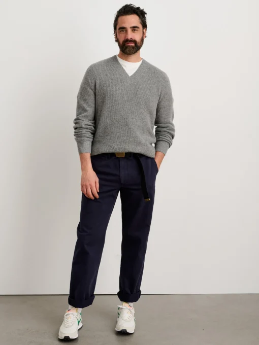 V-Neck Sweater In Lightweight Cashmere